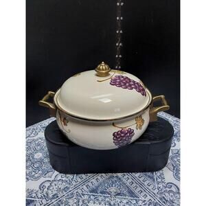 Villa Grande enamel carbon steel casserol cookware with lid Grapes & Foliage